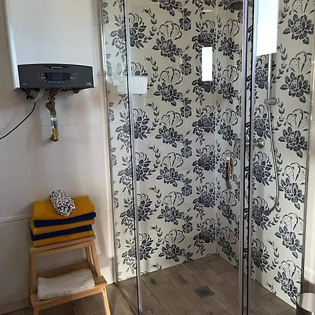 Vakantiehuis Wygodny Murowany Domek- Nowy